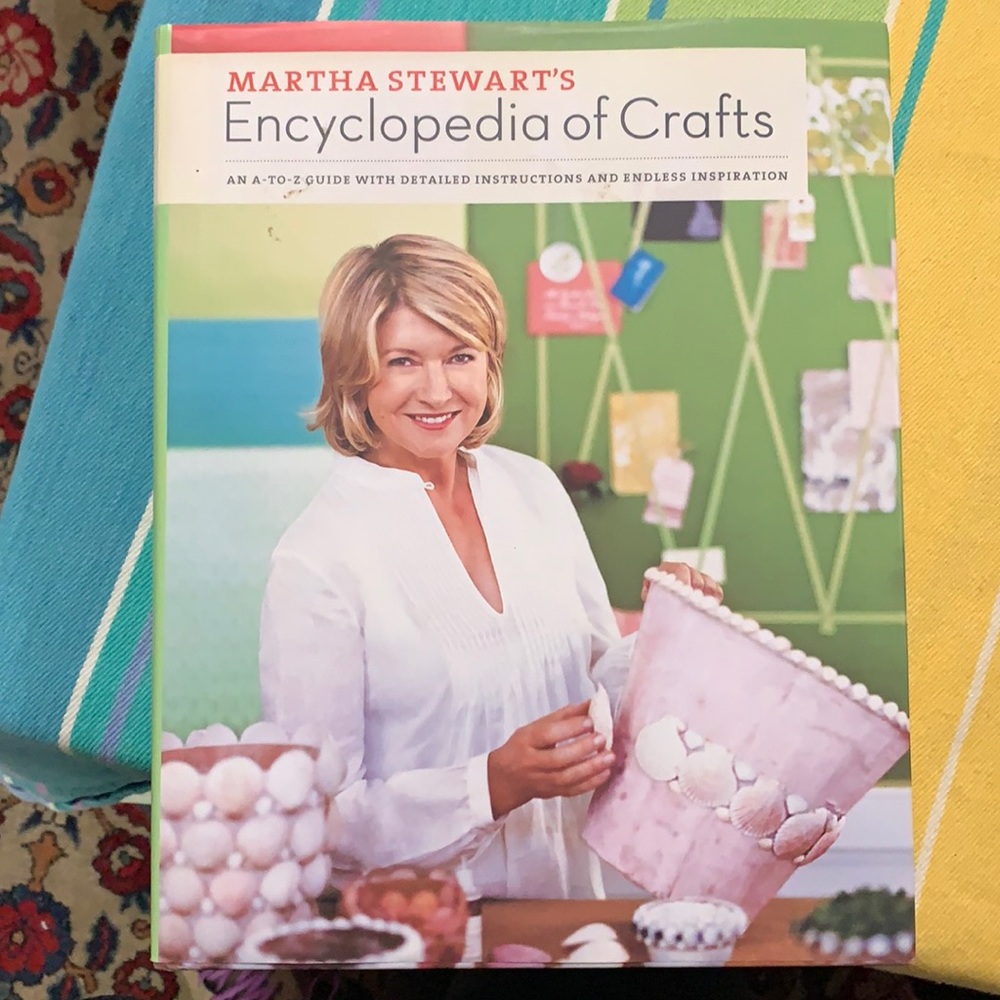 🌞Martha Stuart Encyclopedia of Crafts! Oversized & Hardcover!